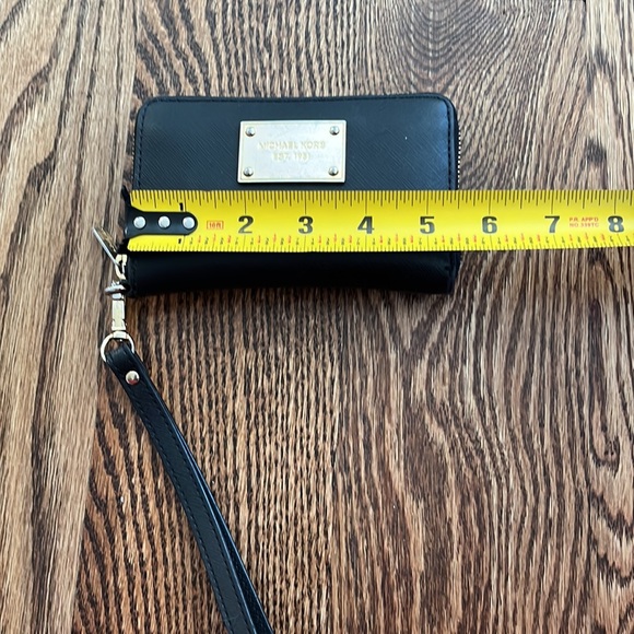 Michael Kors Wristlet - Picture 6 of 10
